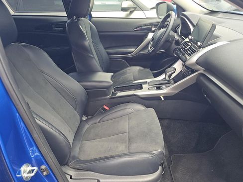 Used 2024 Mitsubishi Eclipse Cross SE AWD/4WD image 2