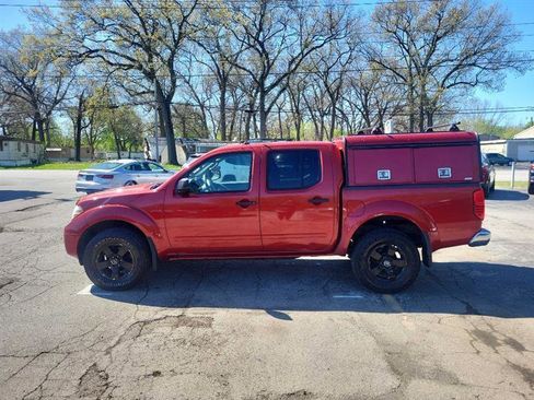 Used 2012 Nissan Frontier SV AWD/4WD image 7