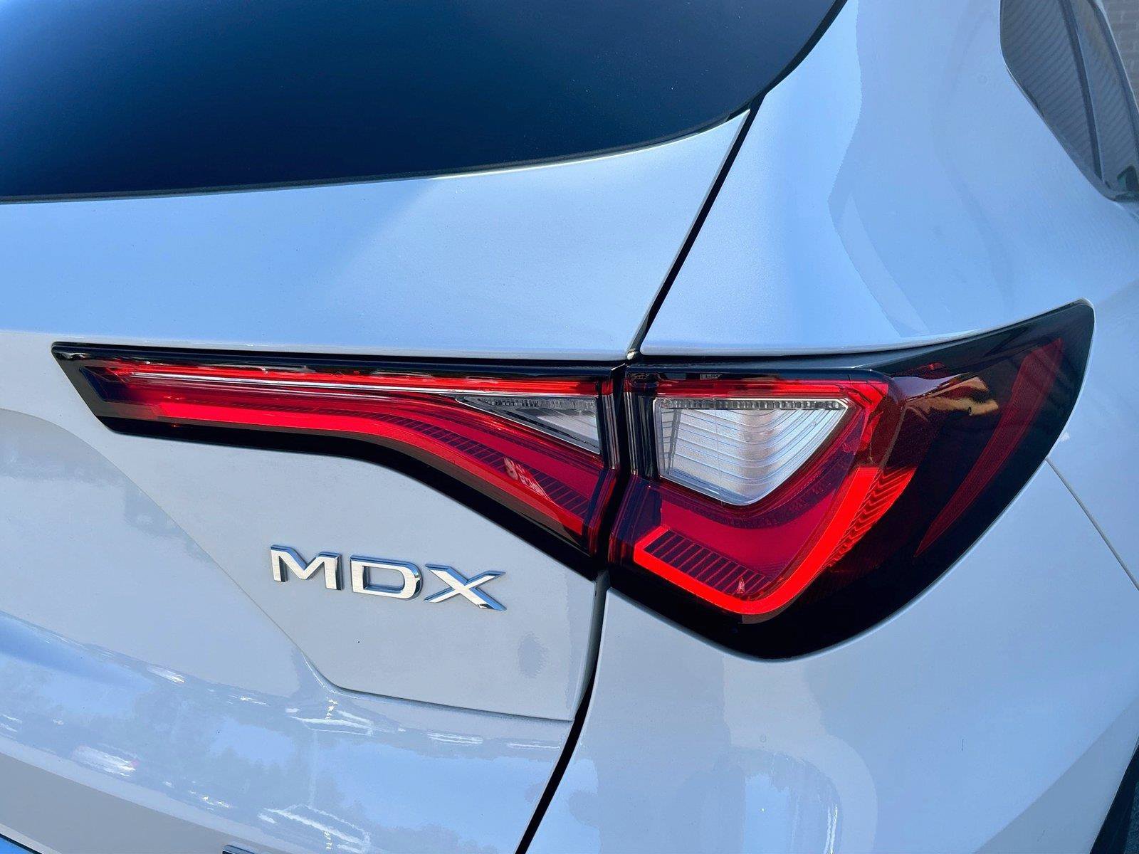 Used 2023 Acura MDX w/ Technology Package AWD/4WD image 12