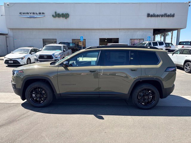 New 2026 Jeep Cherokee Laredo AWD/4WD image 2