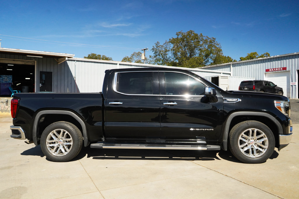 Used 2019 GMC Sierra 1500 SLT w/ SLT Premium Plus Package RWD image 3