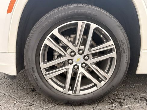 Used 2023 Chevrolet Traverse High Country image 10