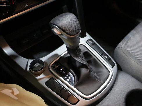 Used 2021 Kia Seltos LX image 29