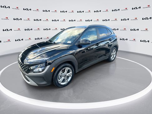 Used 2023 Hyundai Kona SEL image 4