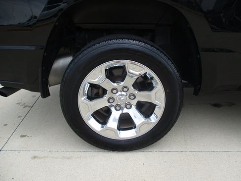 Used 2022 RAM 1500 Big Horn AWD/4WD image 15