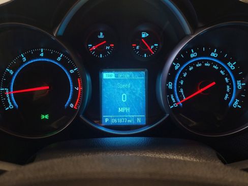 Used 2014 Chevrolet Cruze LT image 23