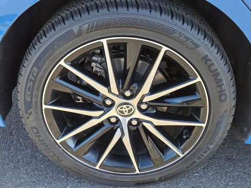 Used 2023 Toyota Camry SE AWD/4WD image 11