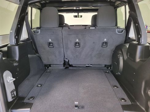 Used 2022 Jeep Wrangler Unlimited Sport w/ Sun And Sound Package AWD/4WD image 67