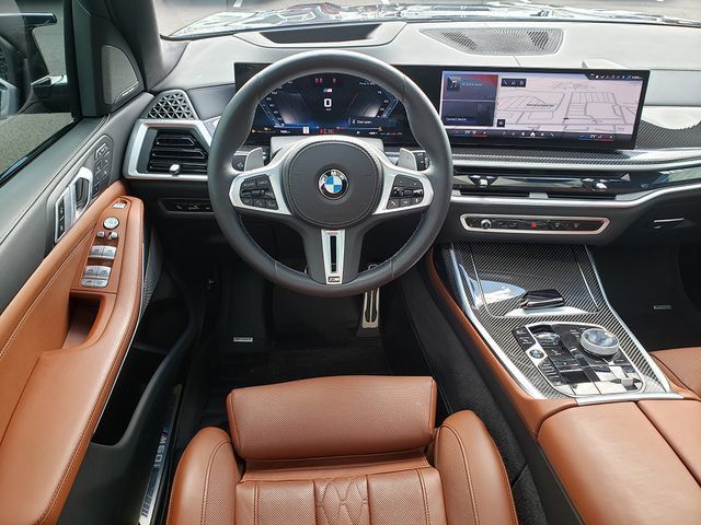 Used 2025 BMW X7 M60i AWD/4WD image 16