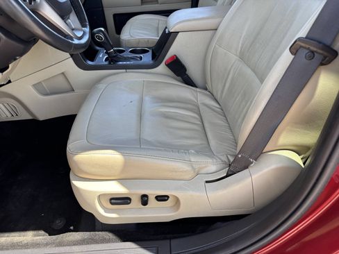 Used 2013 Ford Flex SEL FWD image 21