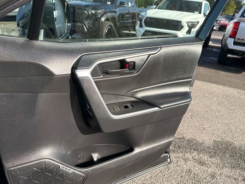 Used 2025 Toyota RAV4 LE AWD/4WD image 19