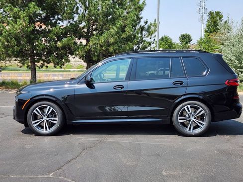 New 2027 BMW X7 xDrive40i w/ M Sport Package AWD/4WD image 2