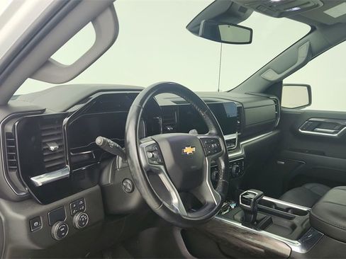 Certified 2023 Chevrolet Silverado 1500 LTZ image 16