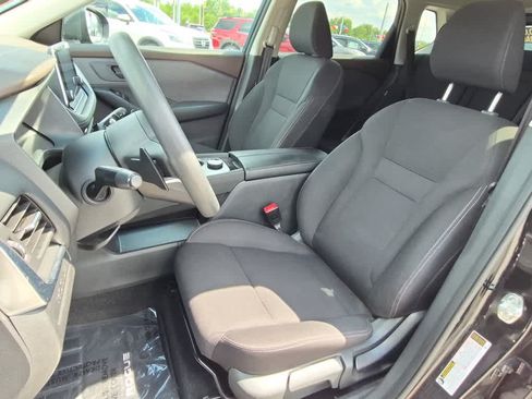 Used 2023 Nissan Rogue S AWD/4WD image 10