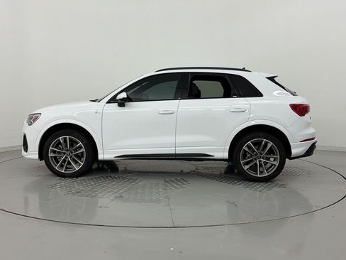 Used 2024 Audi Q3 2.0T Premium AWD/4WD image 2