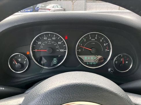 Used 2018 Jeep Wrangler Unlimited Sport S image 24