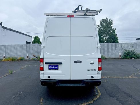 Used 2021 Nissan NV 2500 SV RWD image 17