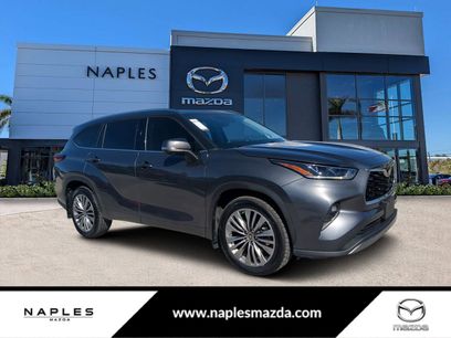 Used 2023 Toyota Highlander LE