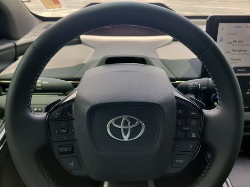 Certified 2026 Toyota bZ FWD image 29