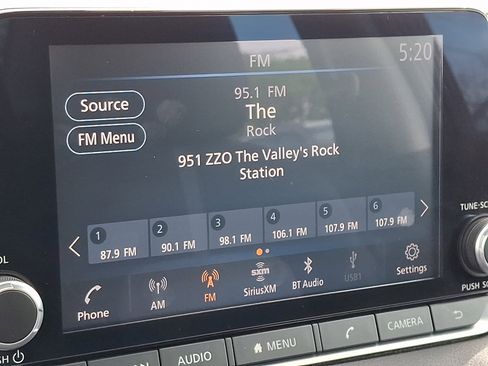 Used 2020 Nissan Sentra SV FWD image 17