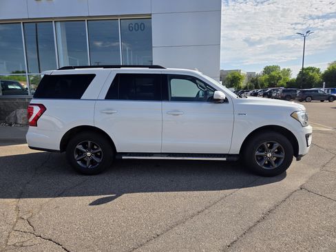 Certified 2020 Ford Expedition XLT w/ Equipment Group 202A AWD/4WD image 5