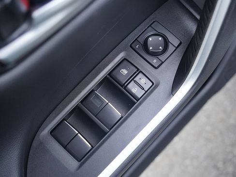 Used 2021 Toyota RAV4 XSE AWD/4WD image 9