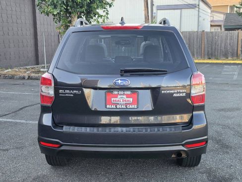 Used 2016 Subaru Forester 2.5i Premium AWD/4WD image 6