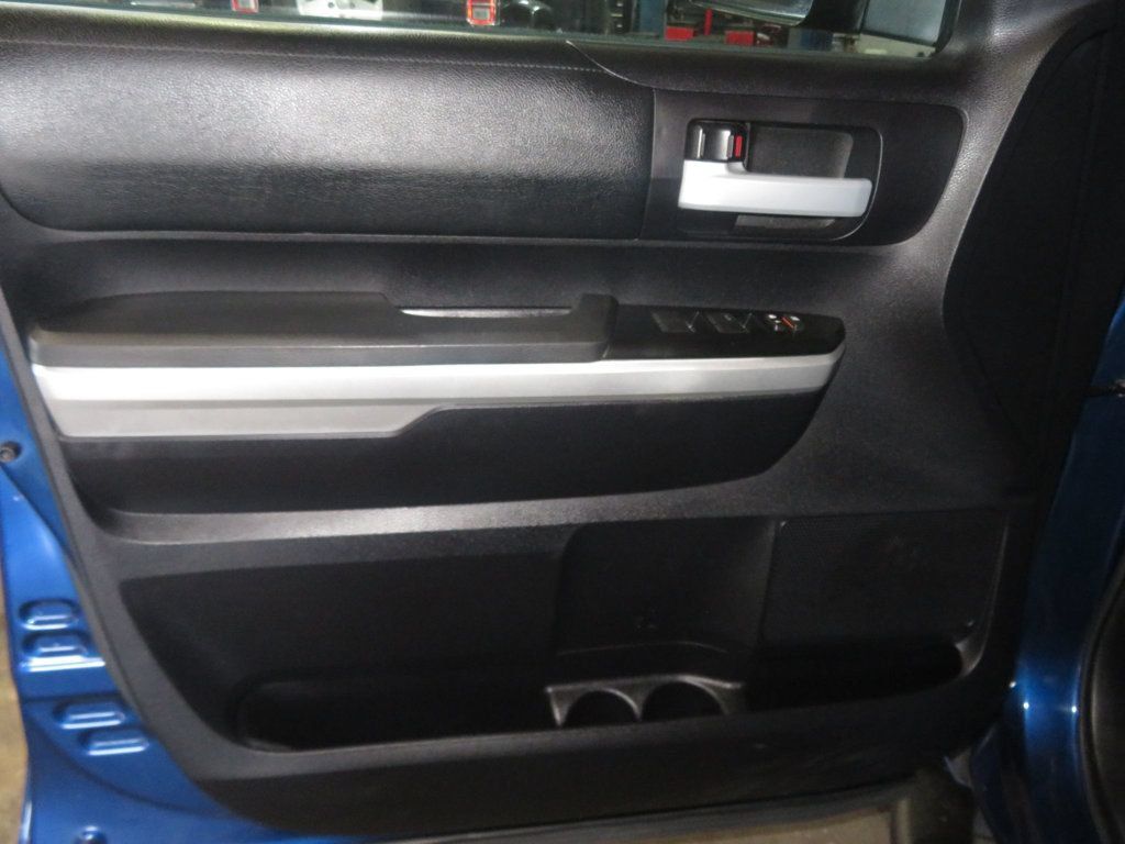 Used 2014 Toyota Tundra SR5 w/ SR5 Upgrade Package RWD image 18