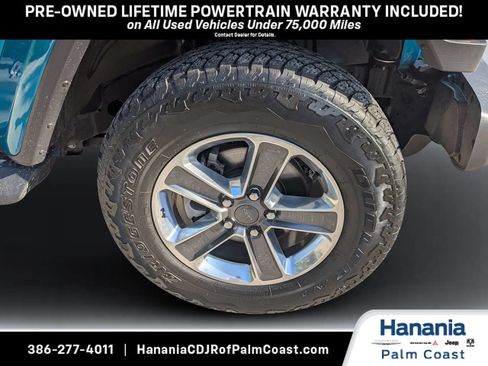 Used 2020 Jeep Wrangler Unlimited Sahara w/ Dual Top Group AWD/4WD image 10