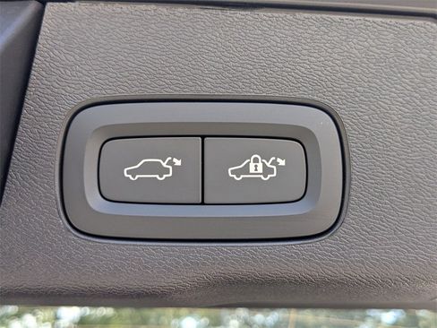 New 2026 Volvo XC60 B5 Plus w/ Protection Package Premier image 14