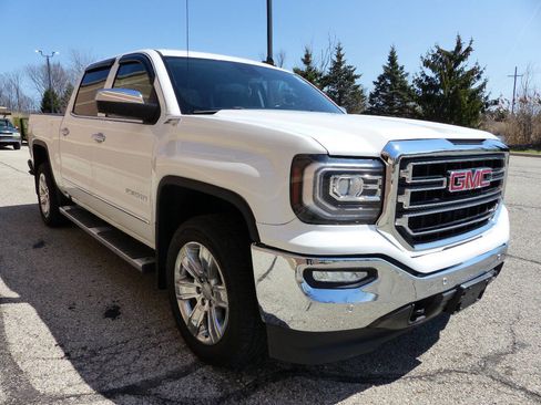 Used 2018 GMC Sierra 1500 SLT image 12