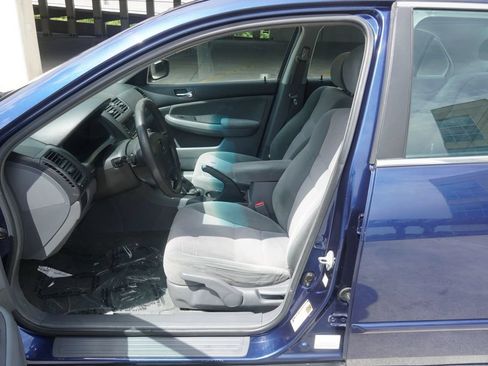 Used 2004 Honda Accord LX image 7