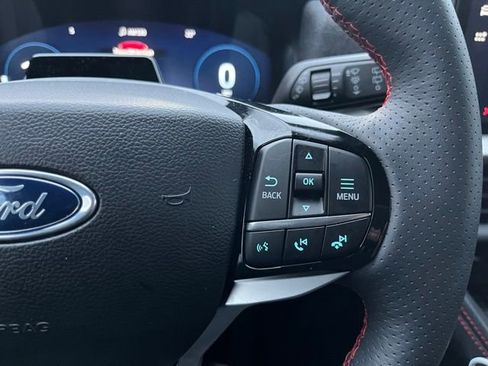 Used 2025 Ford Explorer ST-Line w/ Premium Package image 18