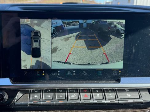 Used 2022 Chevrolet Silverado 1500 LT Trail Boss w/ LT Trail Boss Premium Package image 30