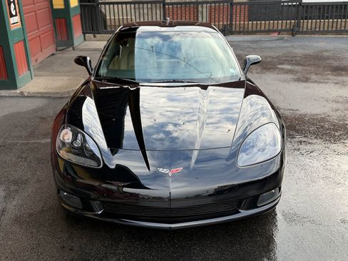 Used 2005 Chevrolet Corvette Coupe w/ Preferred Equipment Group image 12