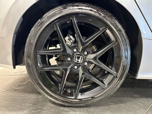 Used 2023 Honda Civic Sport image 15