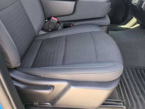 Used 2022 Chevrolet Silverado 1500 Custom RWD image 27