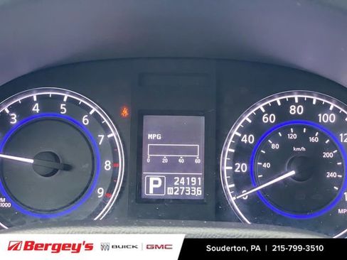 Used 2013 INFINITI G37 x w/ Premium Pkg image 14