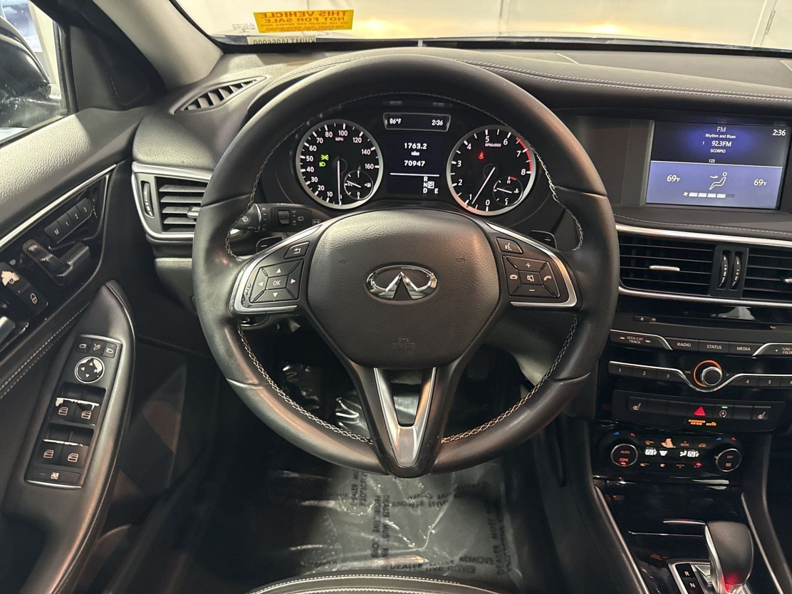 Used 2018 INFINITI QX30 FWD image 17