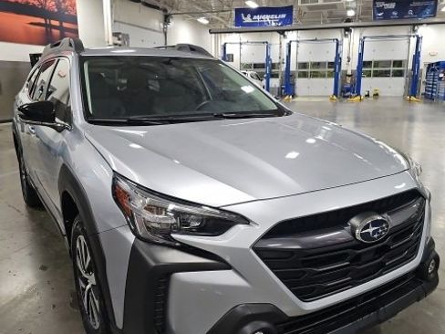 Certified 2025 Subaru Outback Premium w/ Popular Package #1A image 4