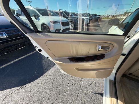 Used 2003 Nissan Maxima GLE FWD image 18