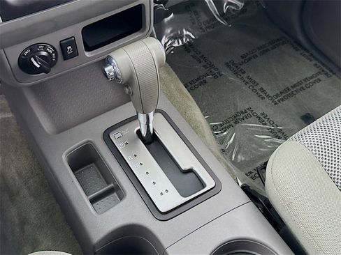 Used 2018 Nissan Frontier SV image 17