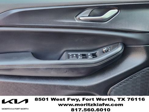 Used 2025 Jeep Grand Cherokee Altitude AWD/4WD image 22