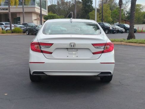 Used 2019 Honda Accord EX image 6