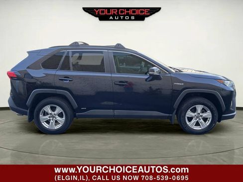 Used 2020 Toyota RAV4 XLE w/ Convenience Package AWD/4WD image 9