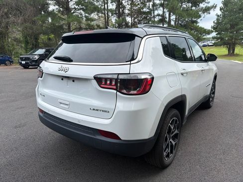 Certified 2025 Jeep Compass Limited AWD/4WD image 6
