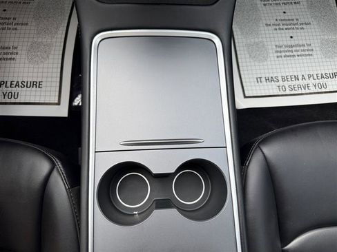 Used 2023 Tesla Model 3 Standard Range image 29