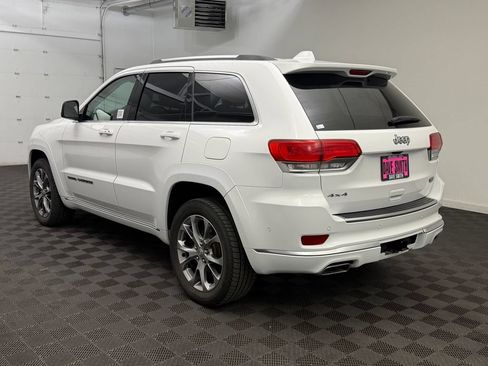 Used 2019 Jeep Grand Cherokee Summit AWD/4WD image 3