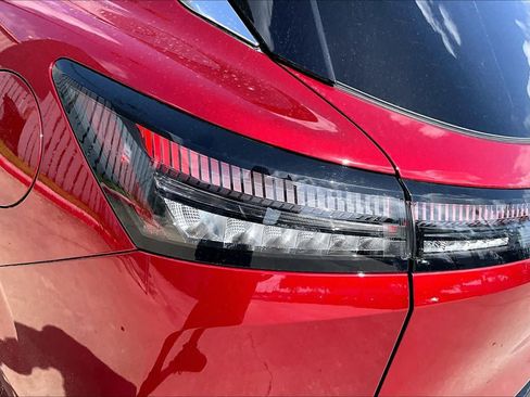 Certified 2025 Nissan Murano SV FWD image 27