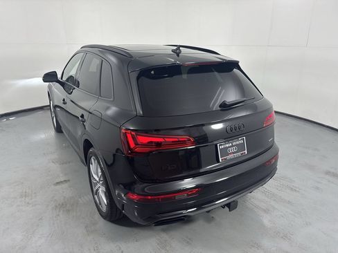 Used 2023 Audi Q5 e Premium Plus w/ Premium Plus Package AWD/4WD image 6